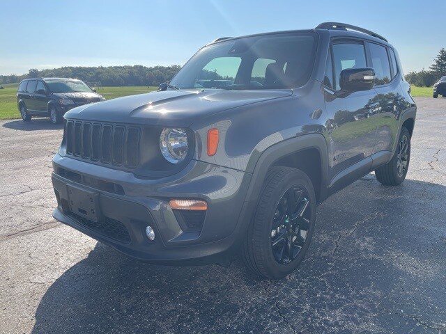 2023 Jeep Renegade Altitude photo 3