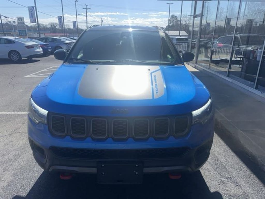 Used 2025 Jeep Compass Trailhawk SUV
