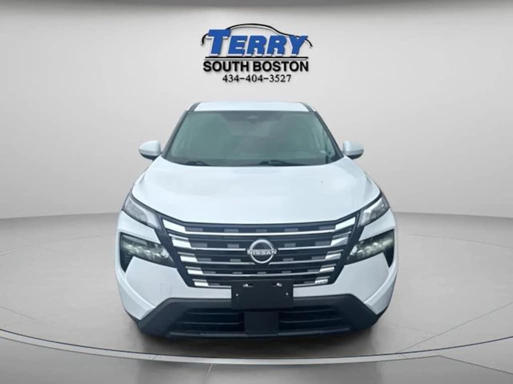 Used 2024 Nissan Rogue SV SUV