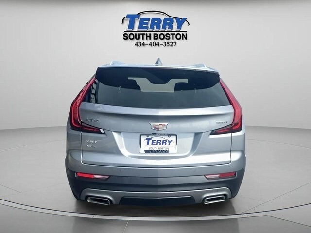 2023 Cadillac XT4 Premium Luxury photo 2