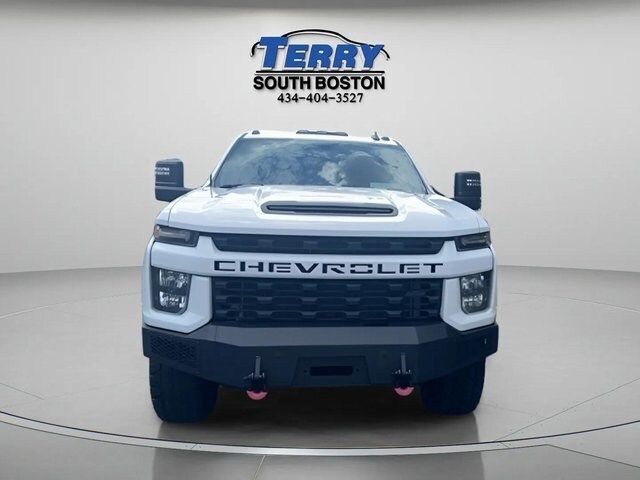 2020 Chevrolet Silverado 2500HD Custom photo 2