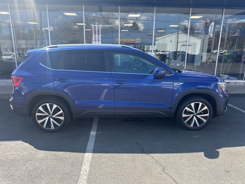 Used 2024 Volkswagen Taos 1.5T SE SUV