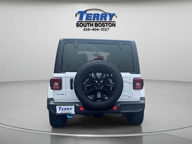 2023 Jeep Wrangler Sahara 4xe photo 4