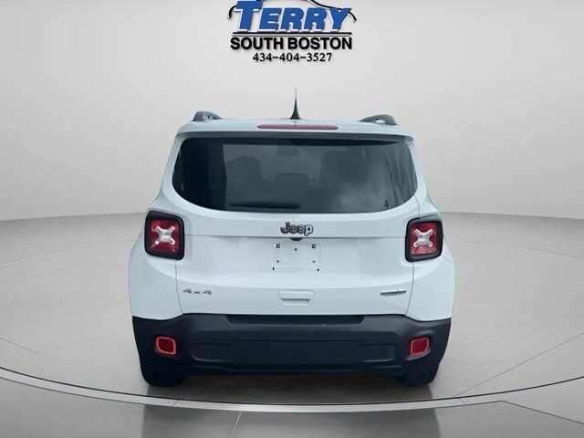 2022 Jeep Renegade Latitude photo 4