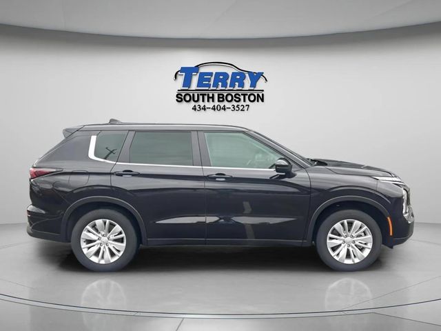 2025 Mitsubishi Outlander ES
