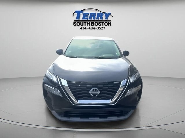 2023 Nissan Rogue SV photo 2
