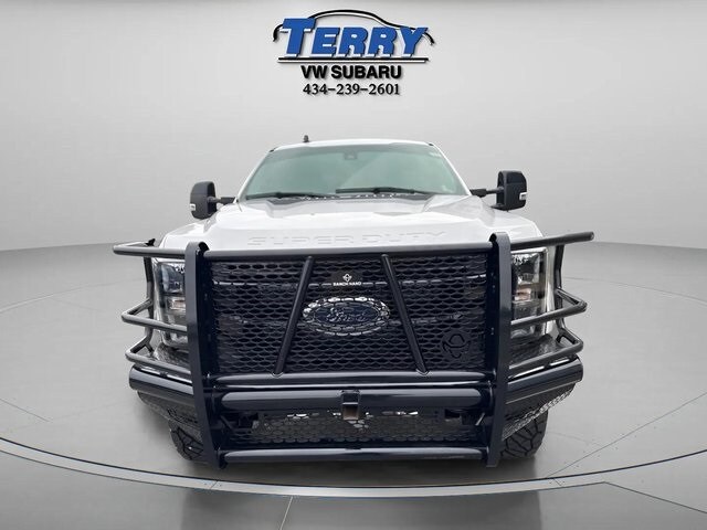 2019 Ford F-250 Lariat photo 2