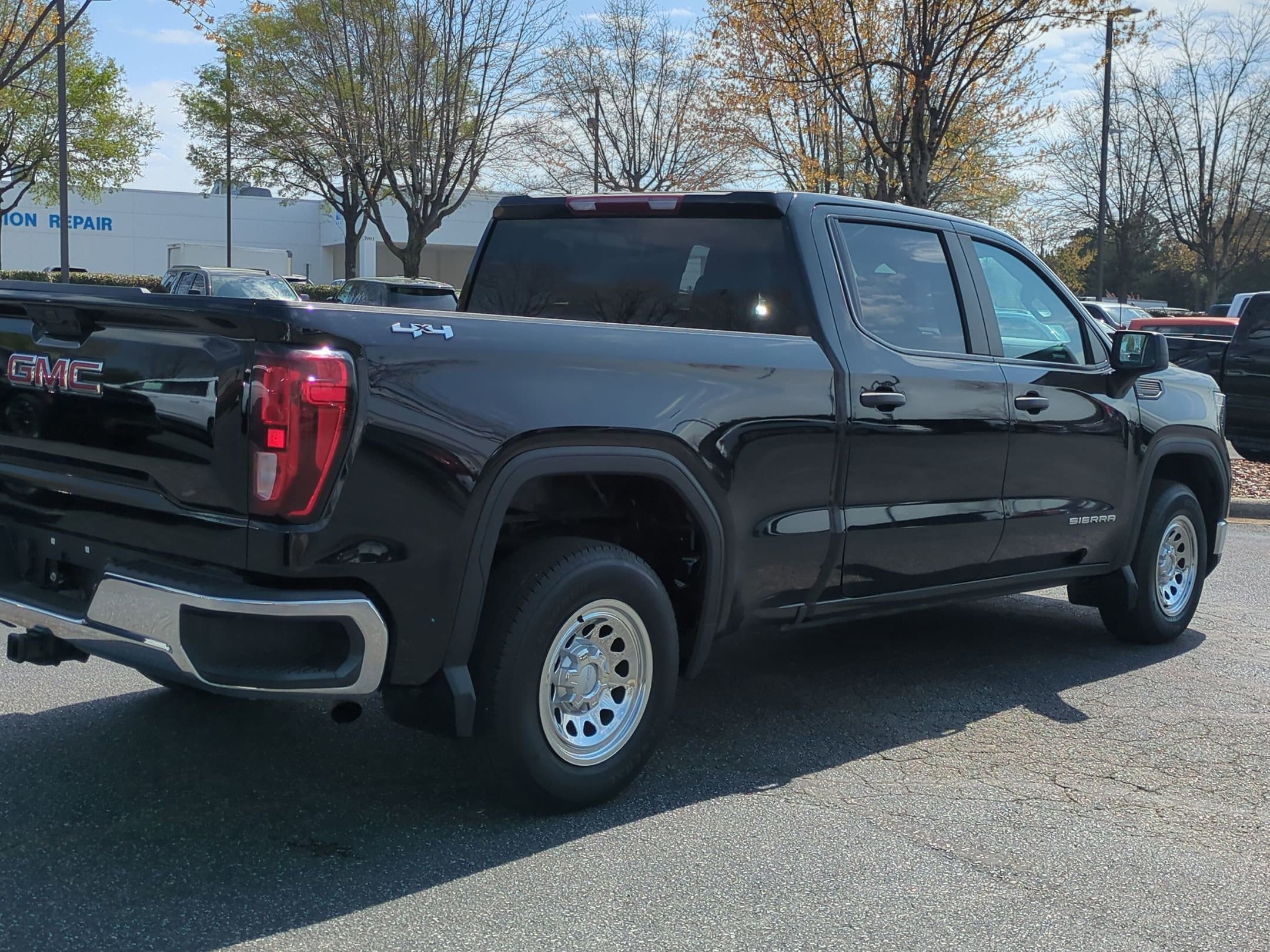2023 GMC Sierra 1500 Pro photo 3