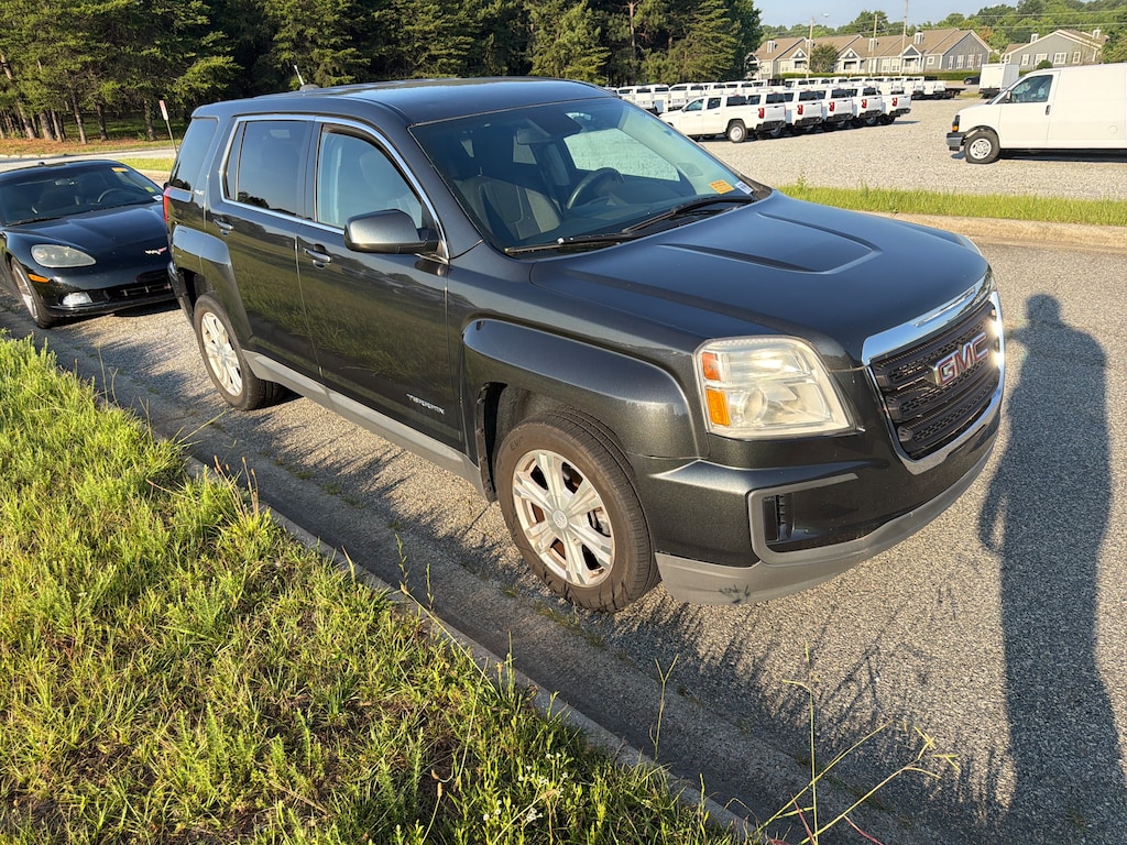 Used 2017 GMC Terrain SLE SUV