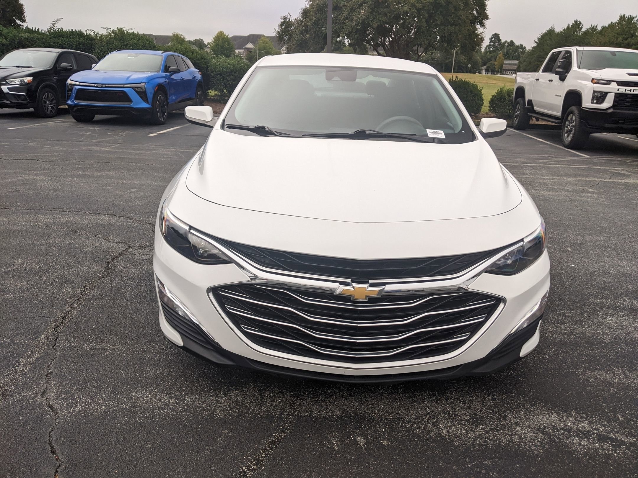 2023 Chevrolet Malibu LS photo 2
