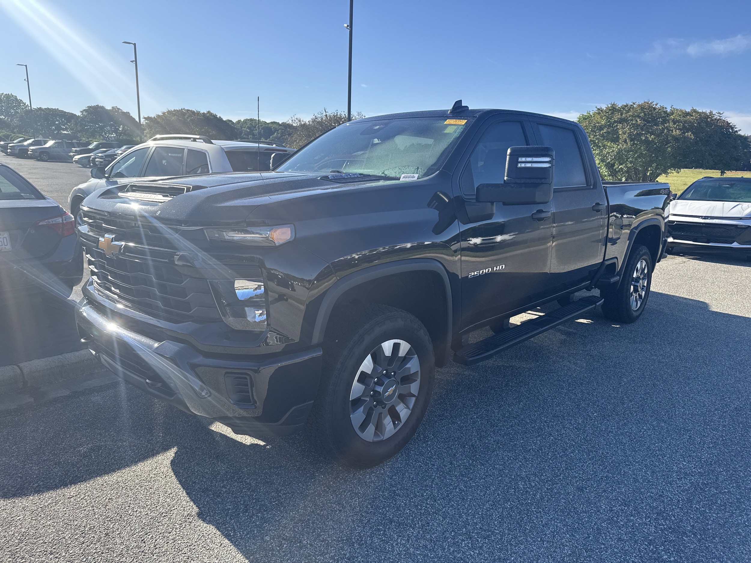 2024 Chevrolet Silverado 2500HD Custom photo 4