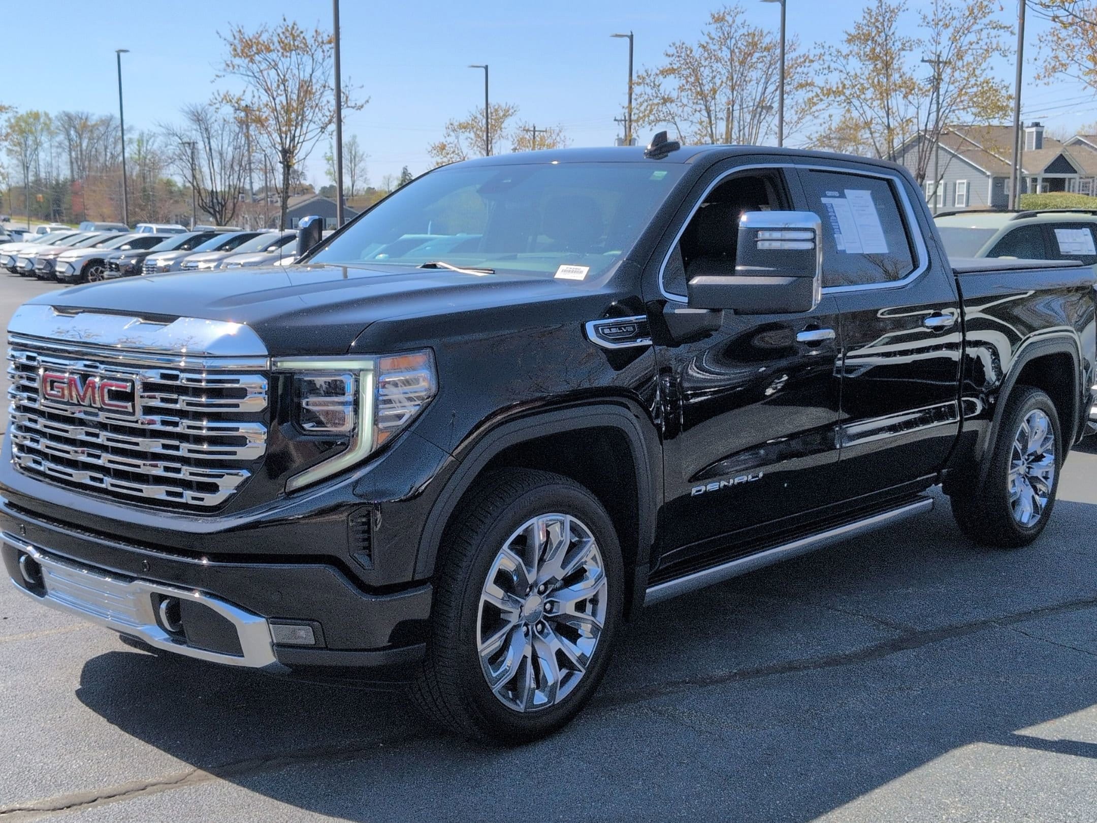 2024 GMC Sierra 1500 Denali photo 4