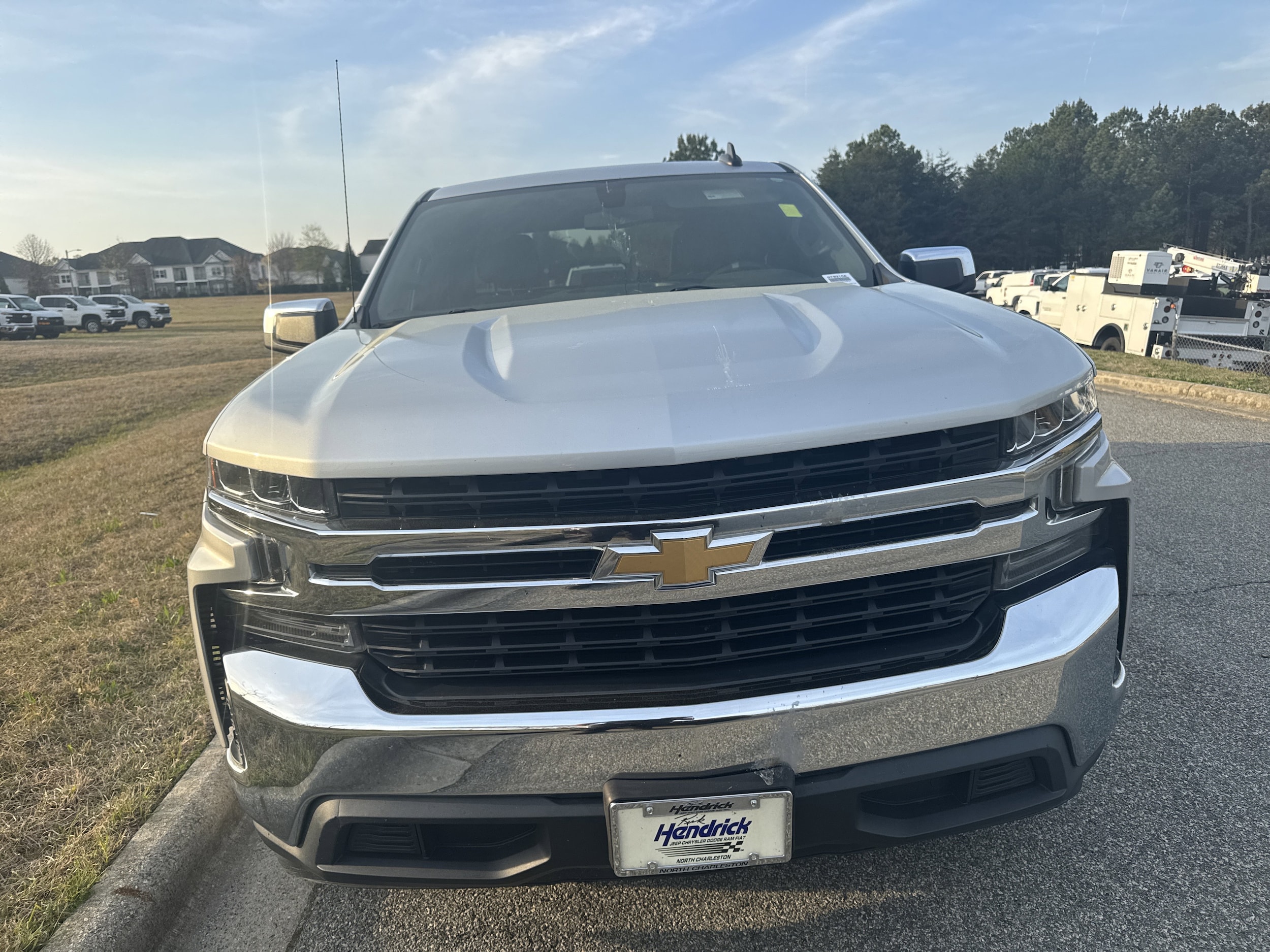 2020 Chevrolet Silverado 1500 photo 3