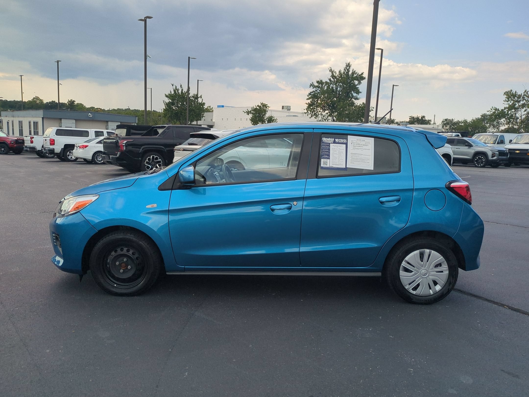 2024 Mitsubishi Mirage ES