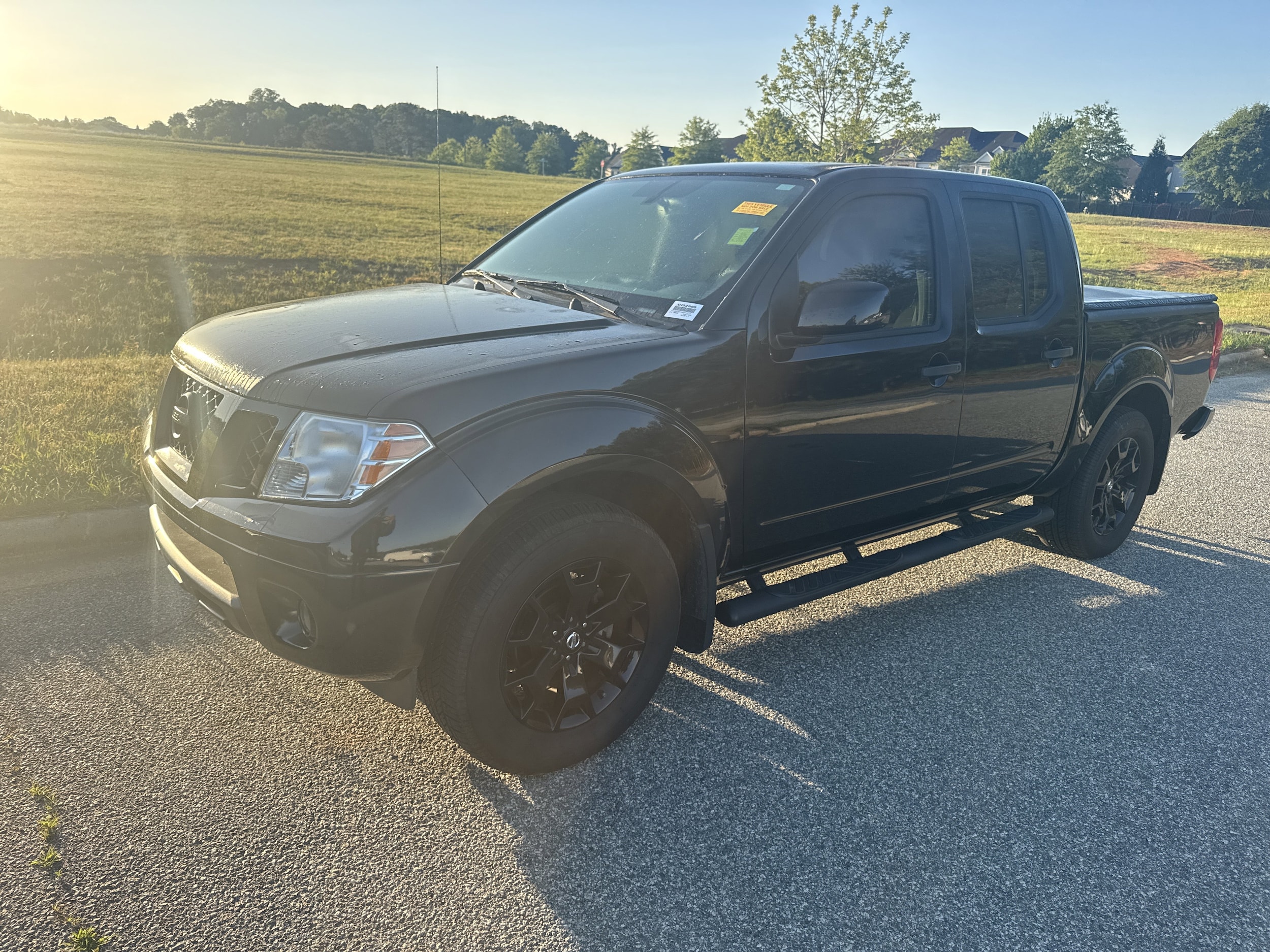2021 Nissan Frontier SV photo 3