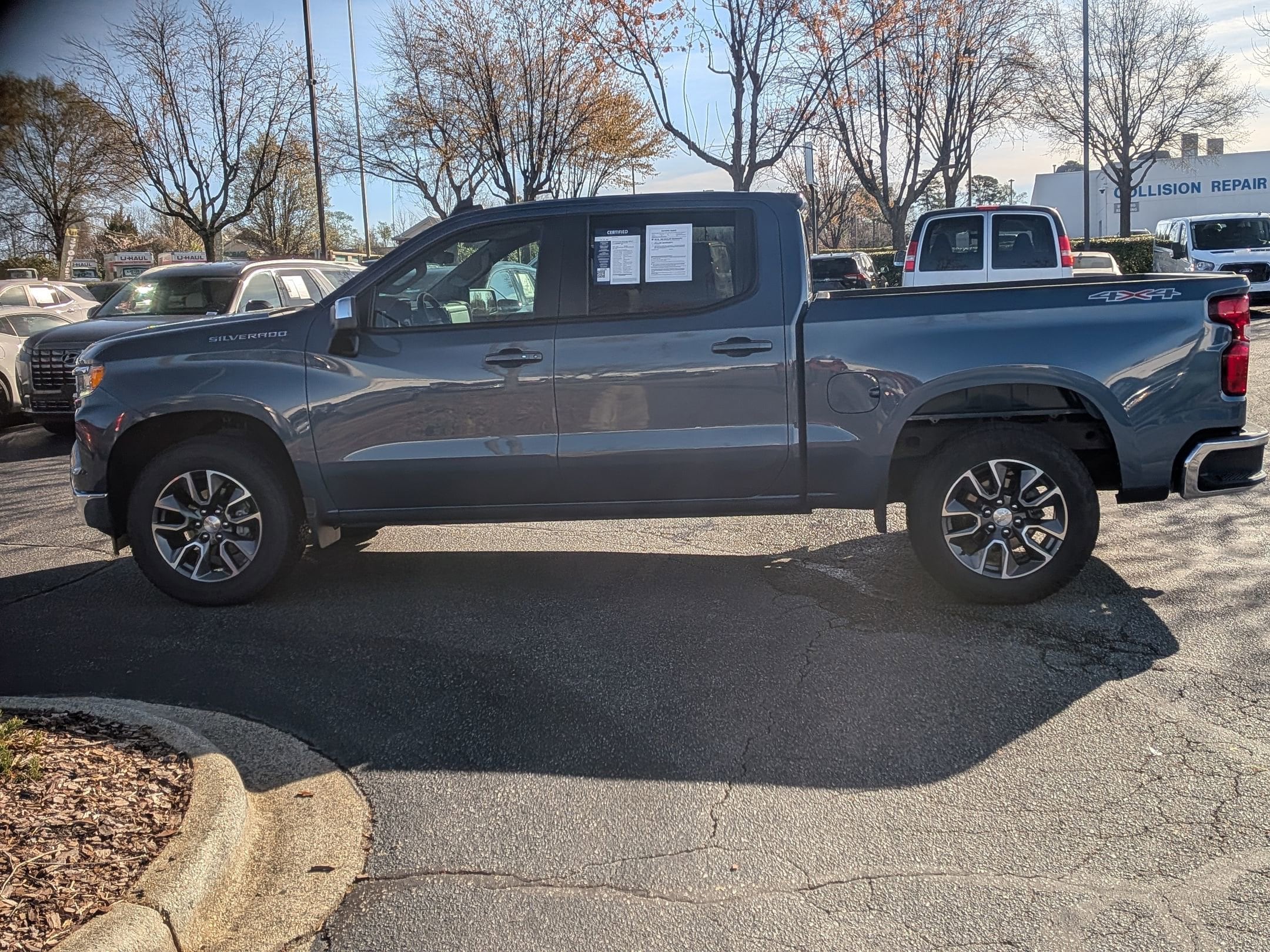 2024 Chevrolet Silverado 1500 LT photo 5