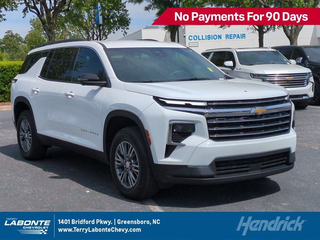 Used 2024 Chevrolet Traverse FWD LT SUV