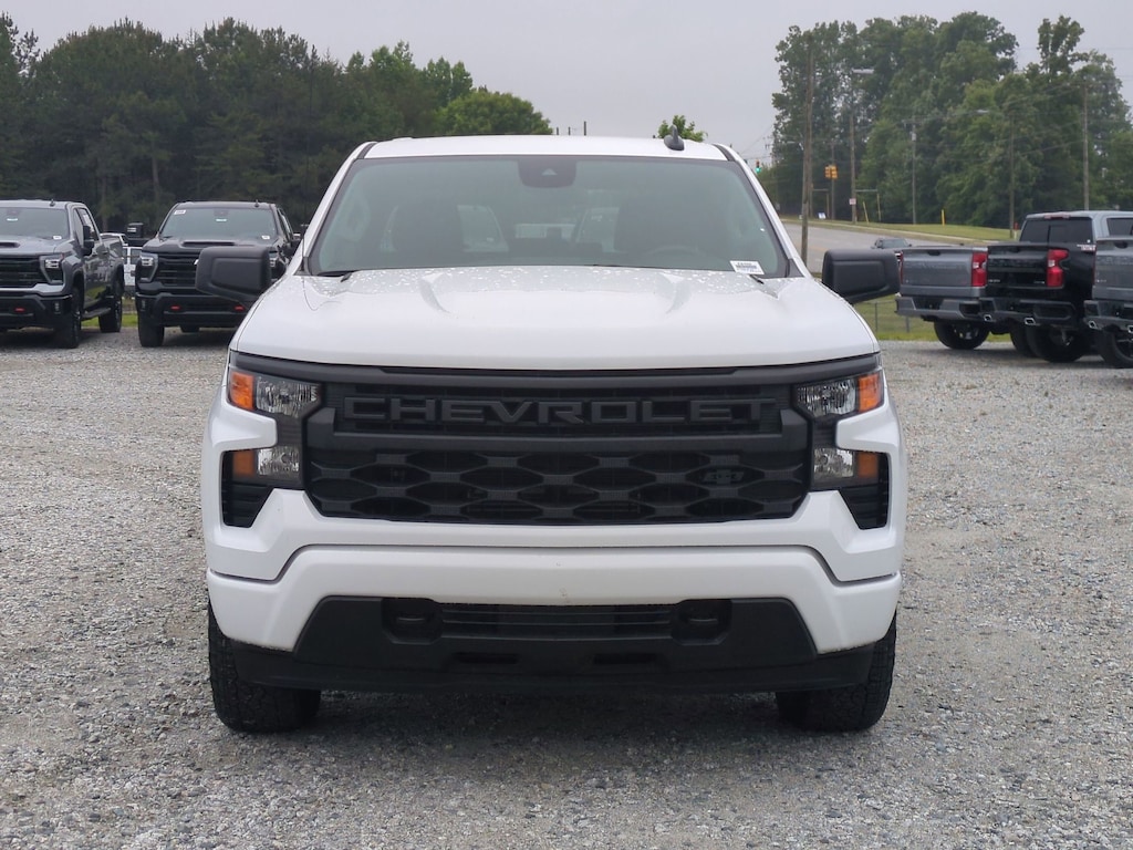 Used 2025 Chevrolet Silverado 1500 Custom Pickup