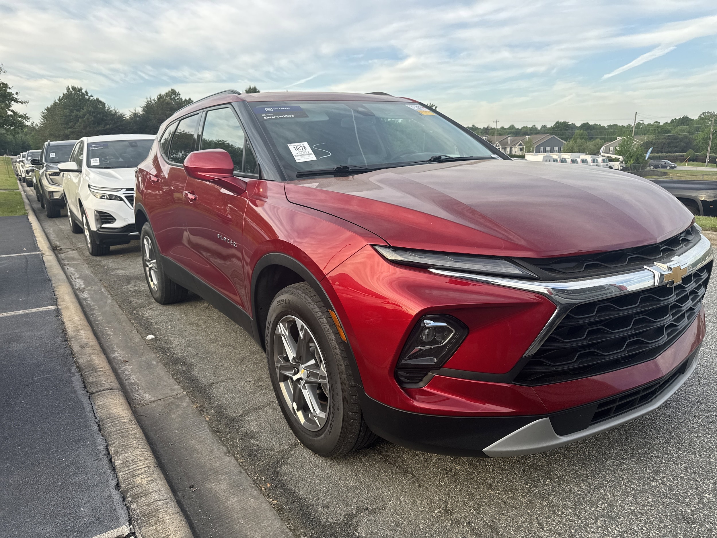 2023 Chevrolet Blazer LT photo 2