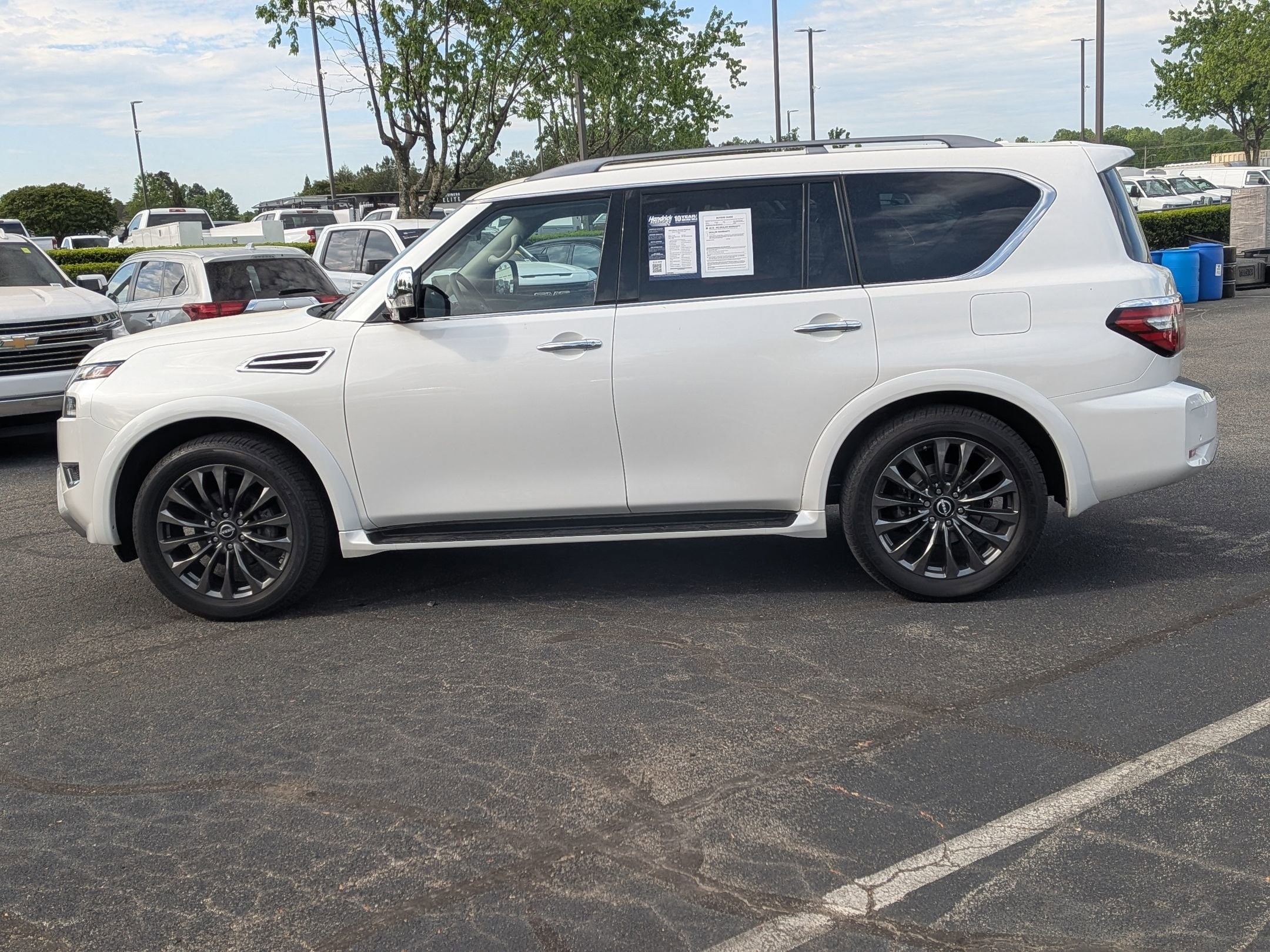 2023 Nissan Armada Platinum photo 4