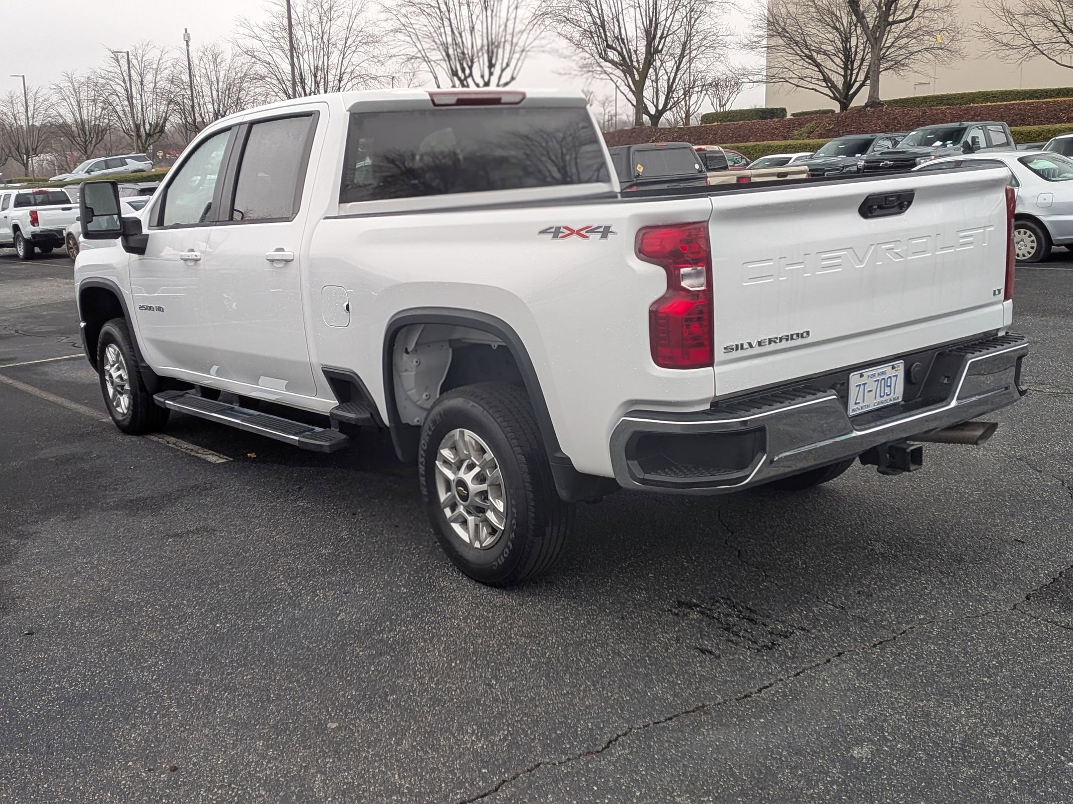 2025 Chevrolet Silverado 2500HD LT photo 6