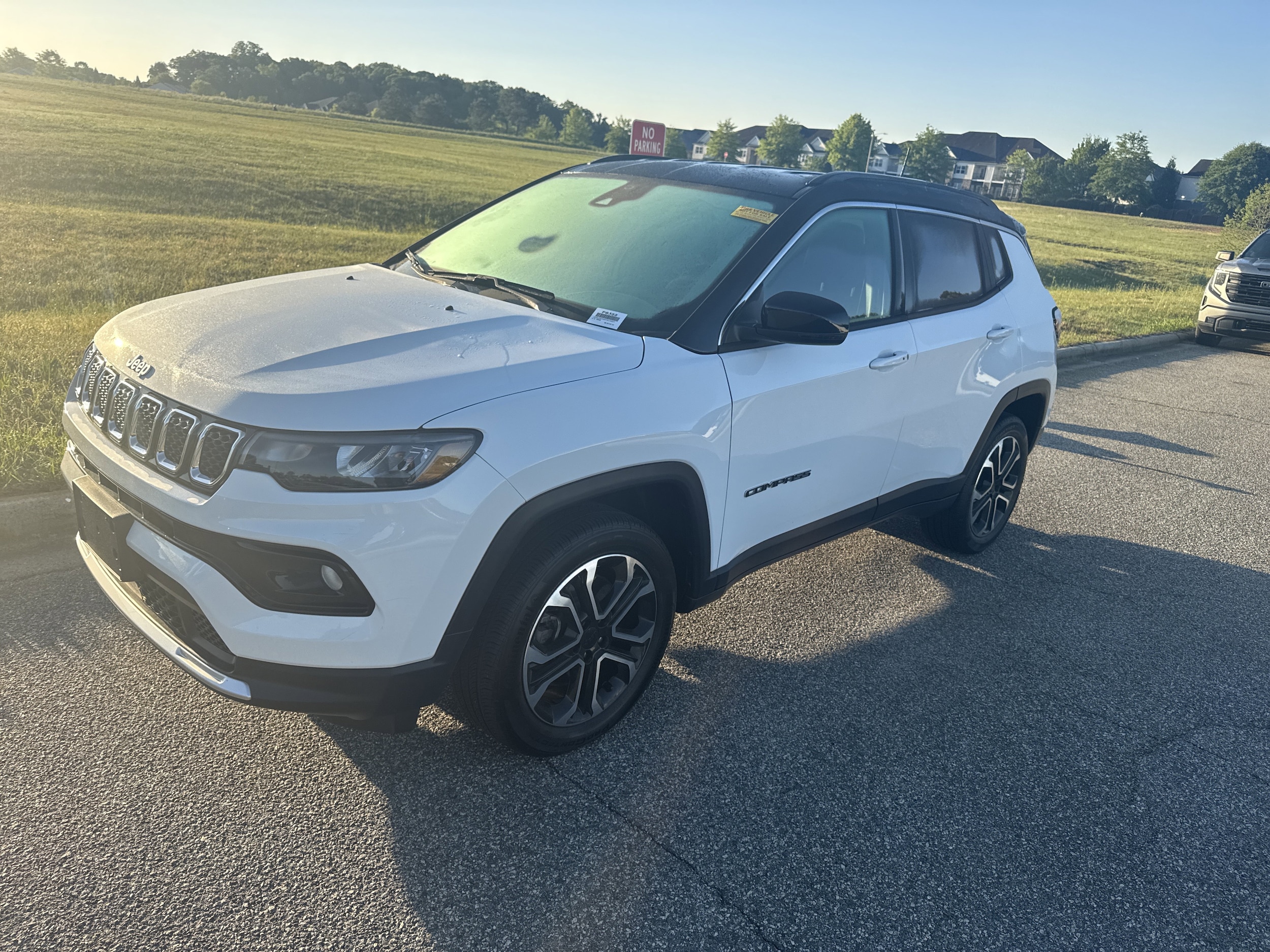 2023 Jeep Compass Limited photo 5