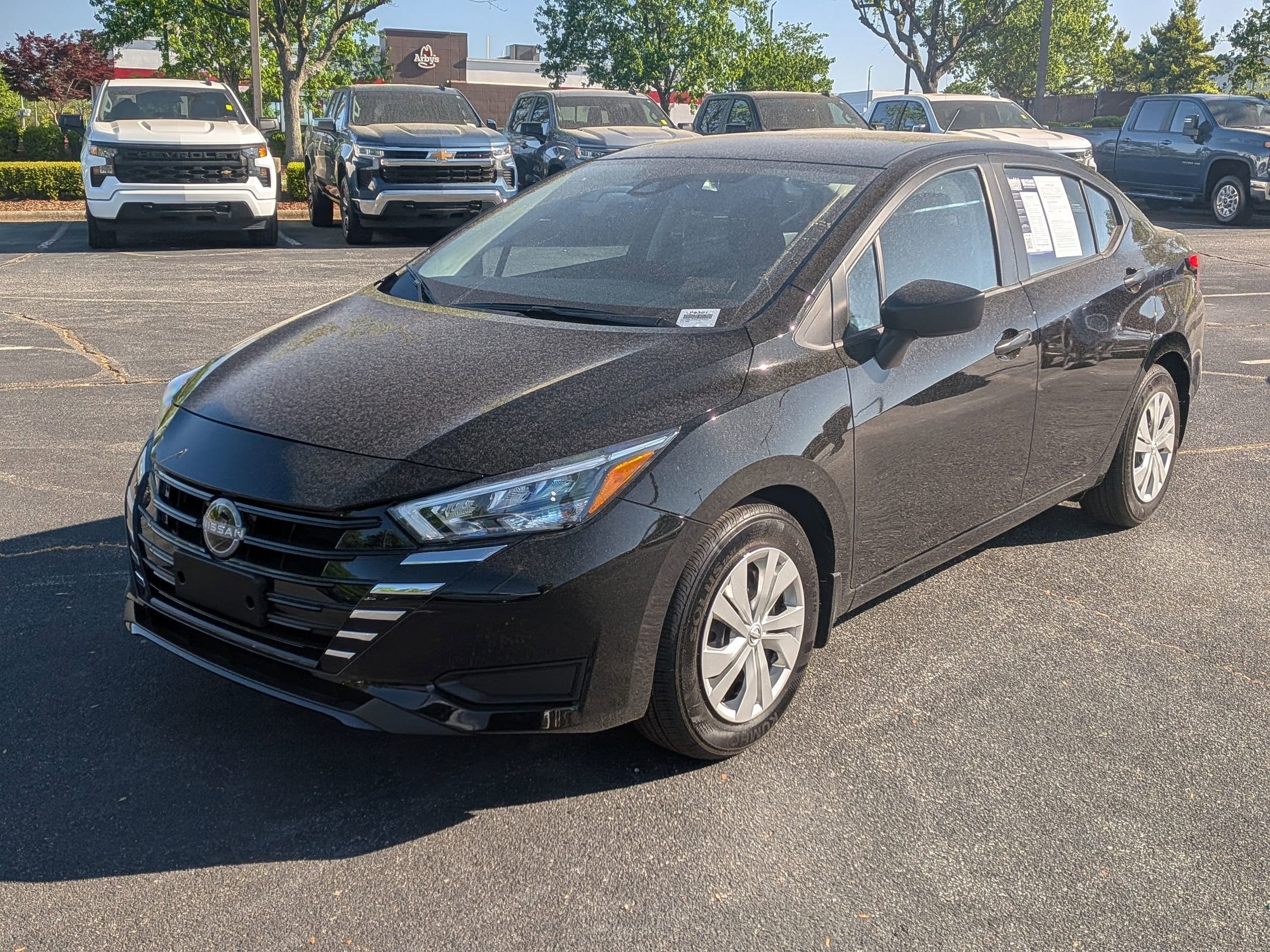 2025 Nissan Versa S photo 4