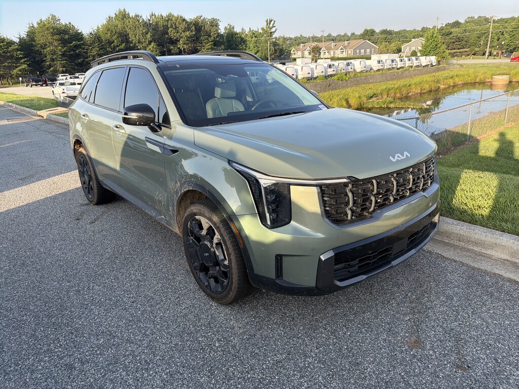 Used 2024 Kia Sorento SUV