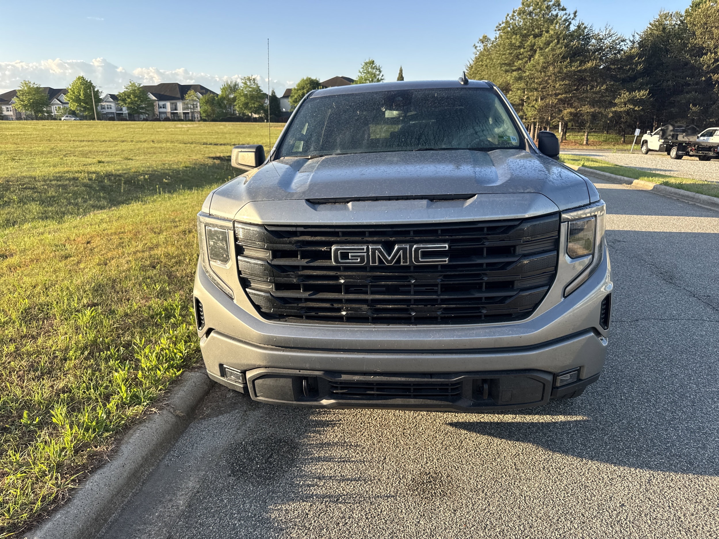 2024 GMC Sierra 1500 Elevation photo 3