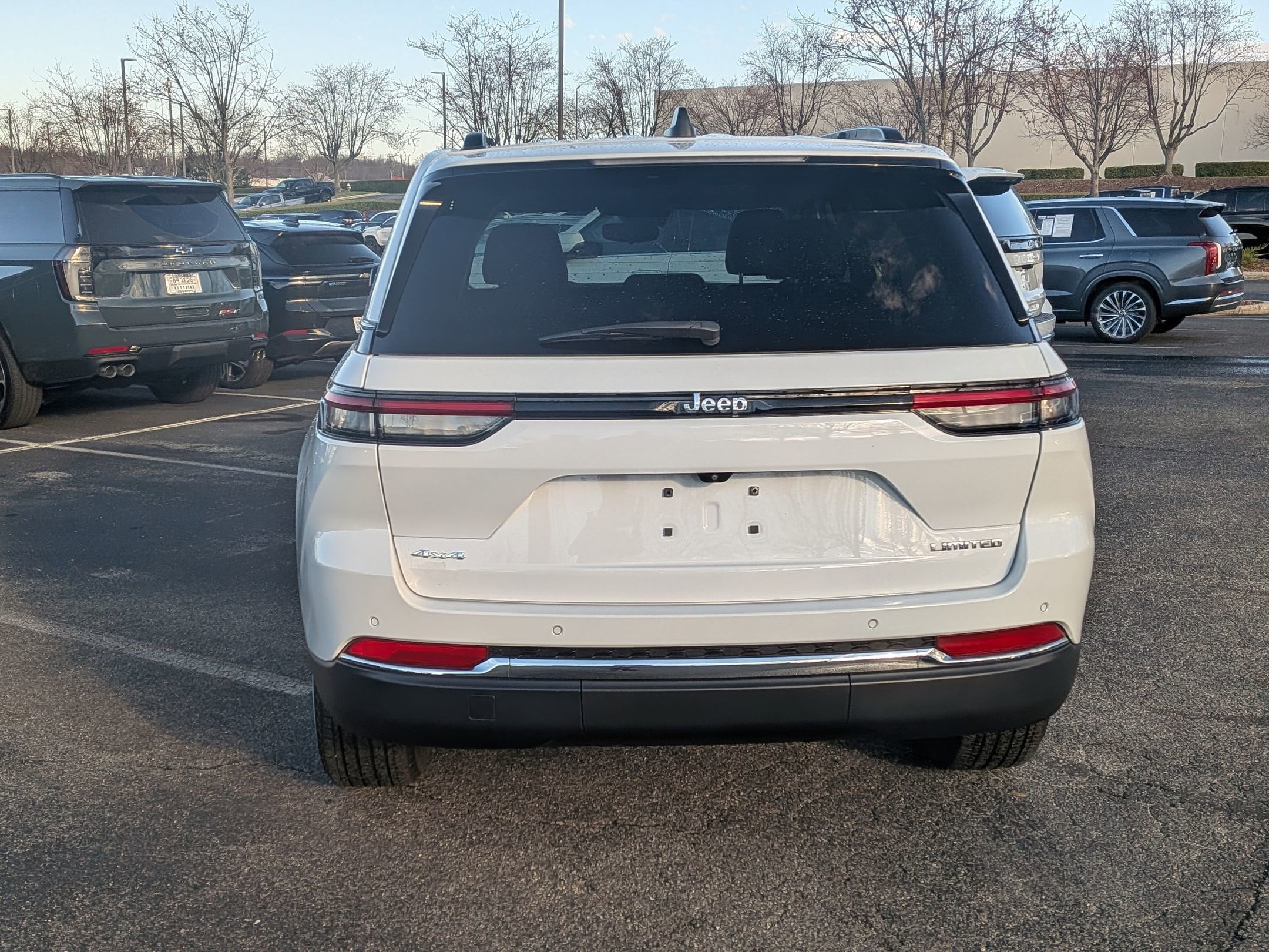 2023 Jeep Grand Cherokee Limited photo 3