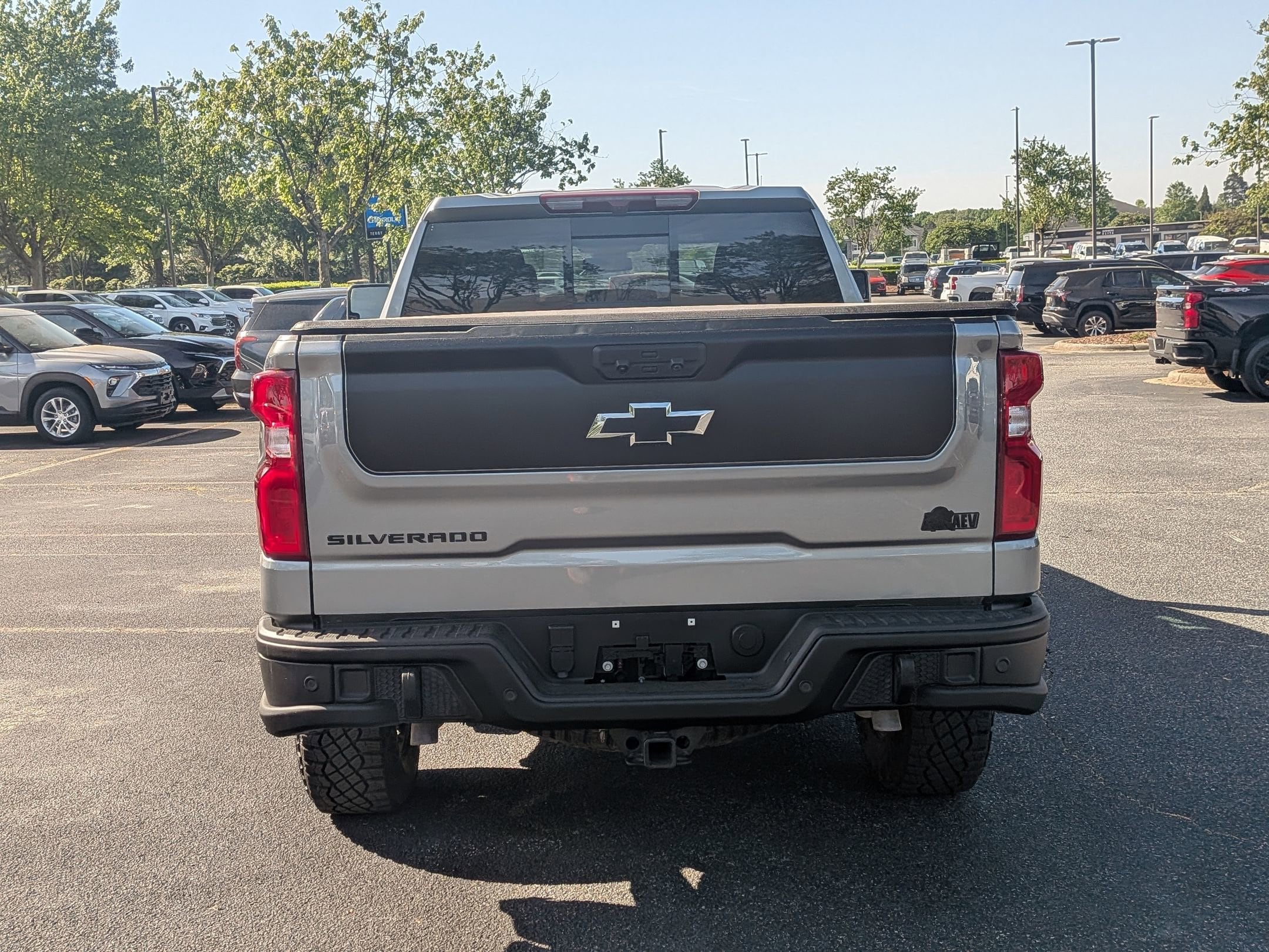 2024 Chevrolet Silverado 1500 ZR2 photo 3
