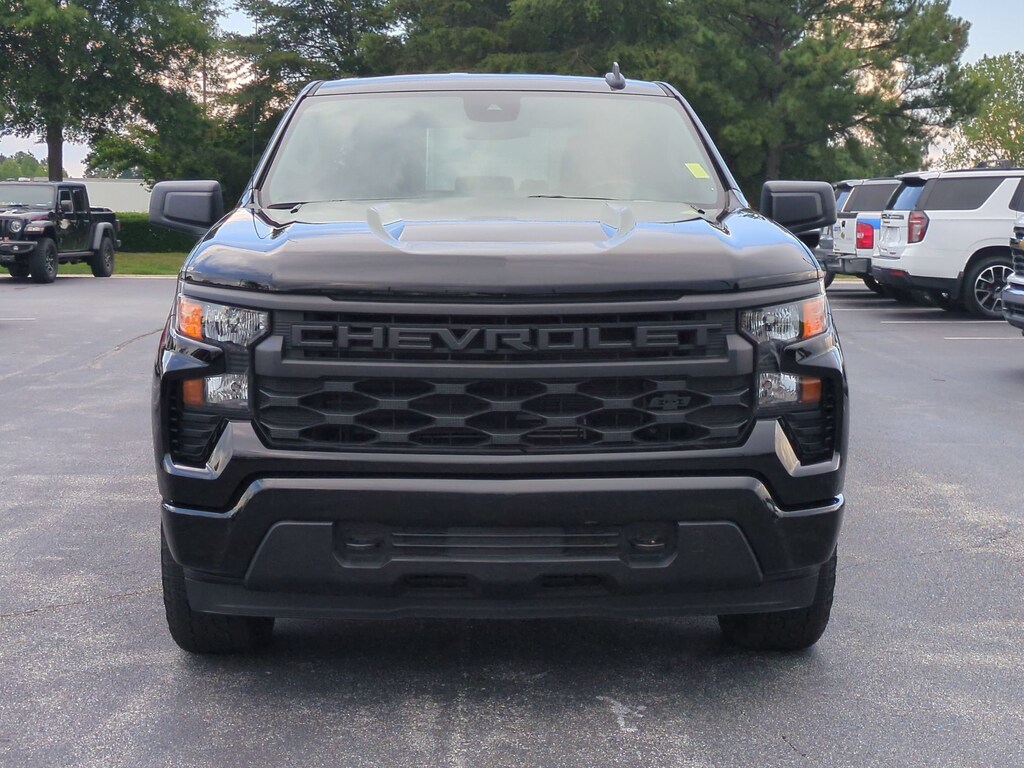 Used 2025 Chevrolet Silverado 1500 Custom Pickup
