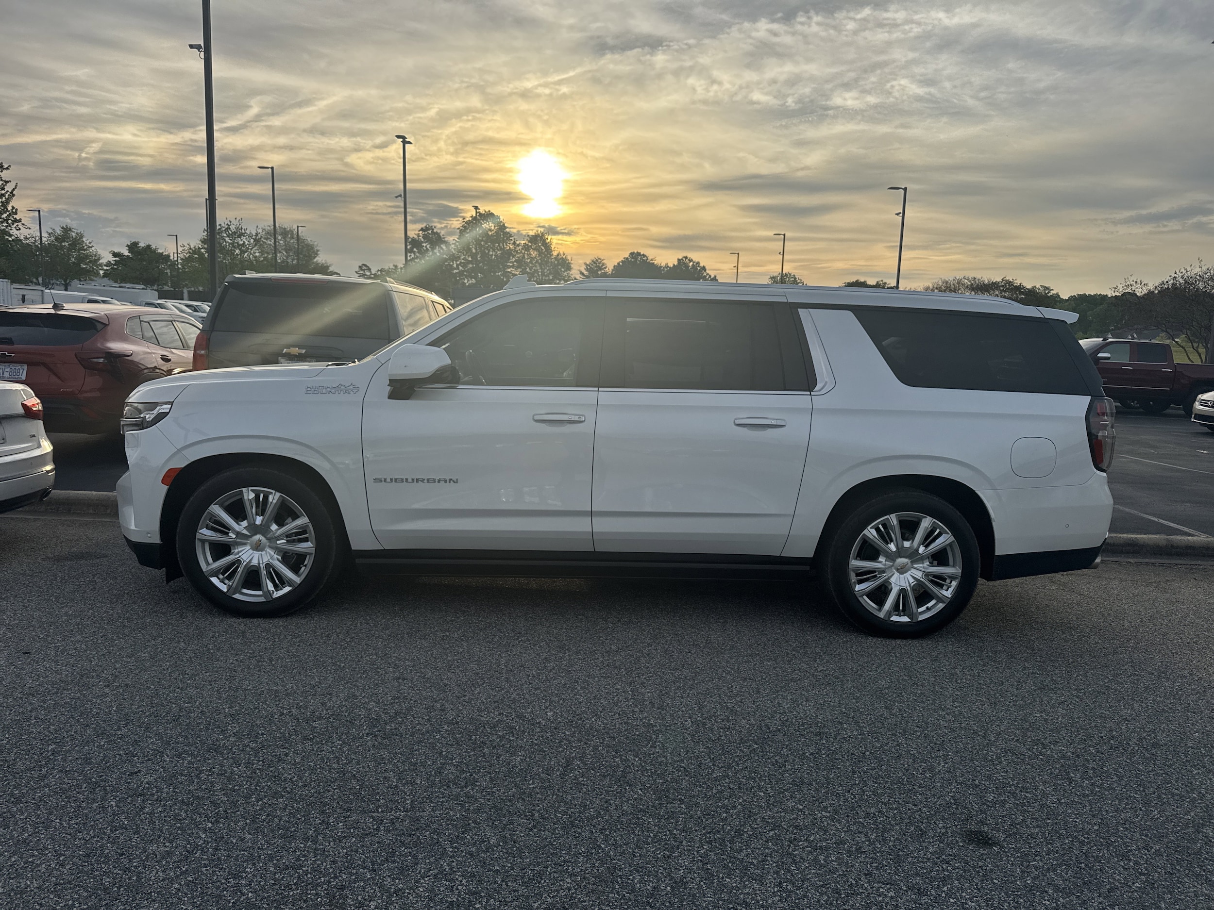 2024 Chevrolet Suburban High Country photo 5