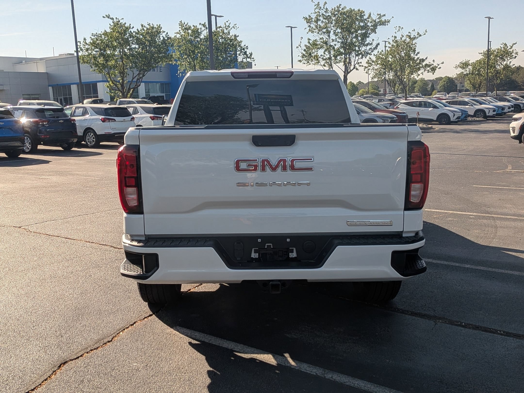 2024 GMC Sierra 1500 Elevation photo 3