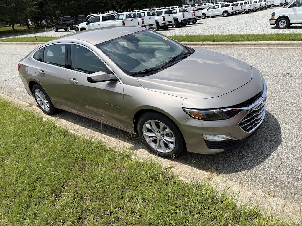 Used 2025 Chevrolet Malibu LT Sedan