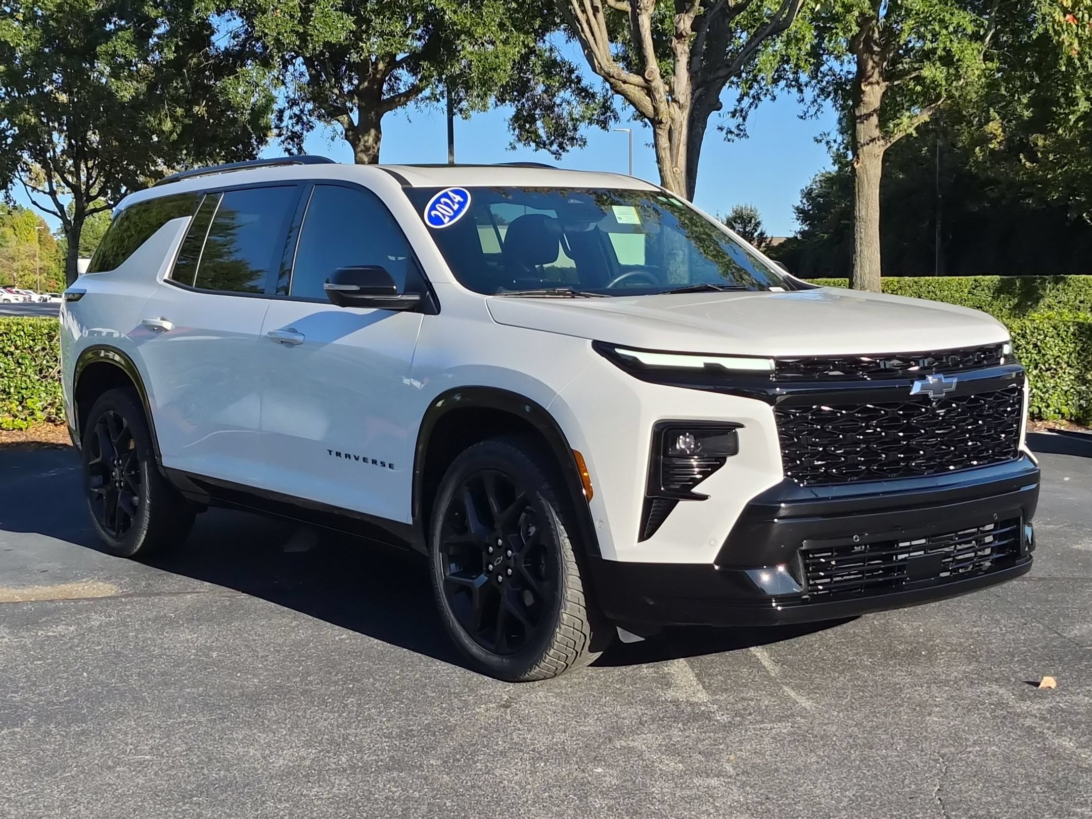 Used 2024 Chevrolet Traverse FWD RS SUV