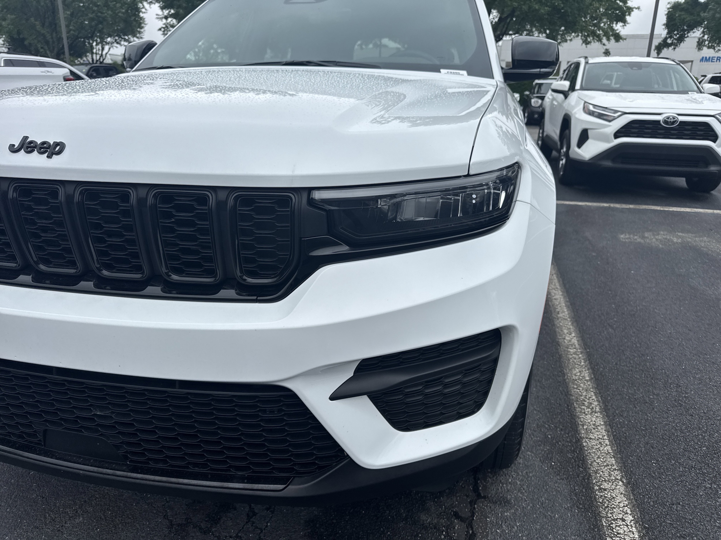 2025 Jeep Grand Cherokee Altitude photo 6