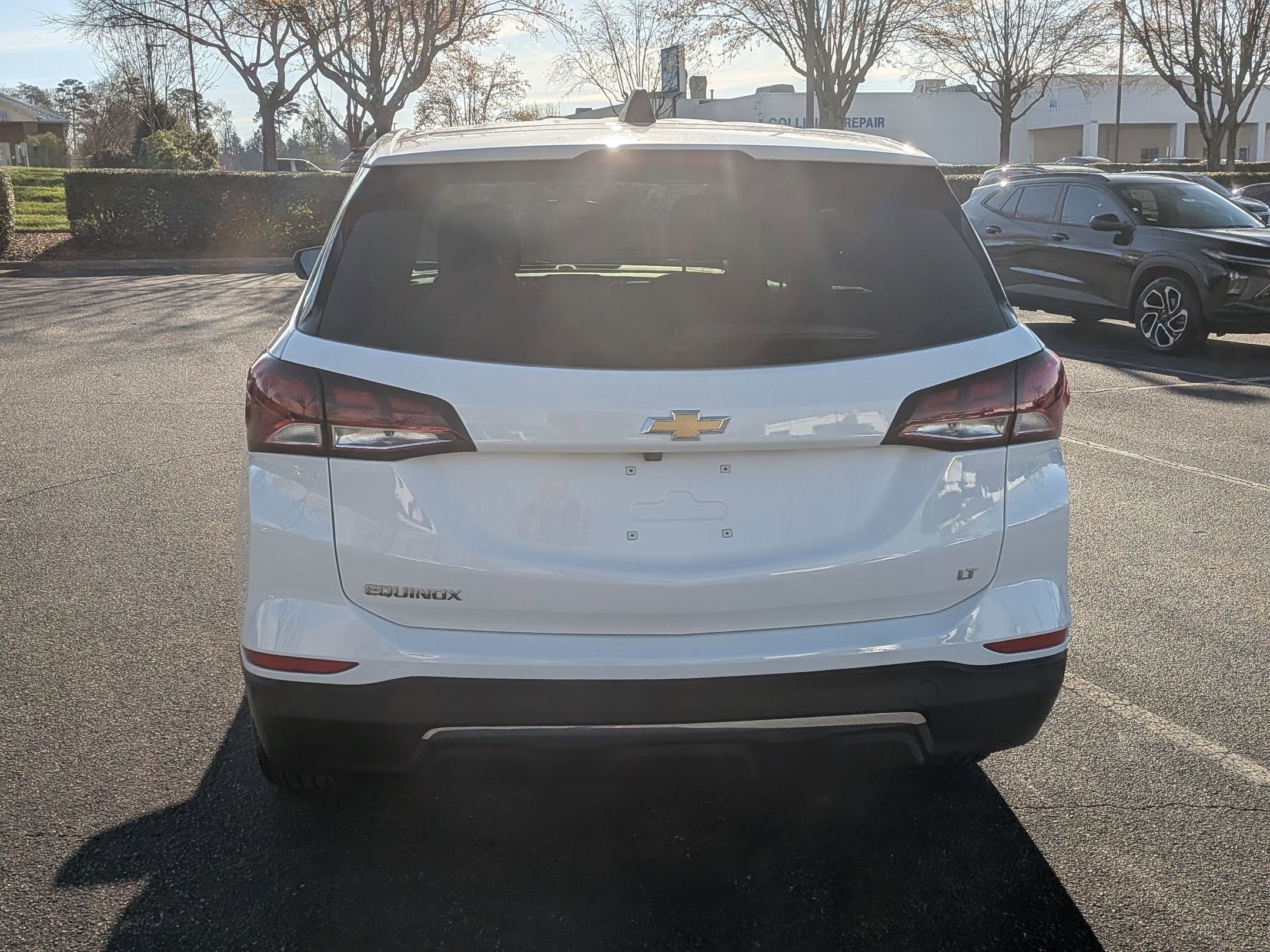 2024 Chevrolet Equinox LT photo 3