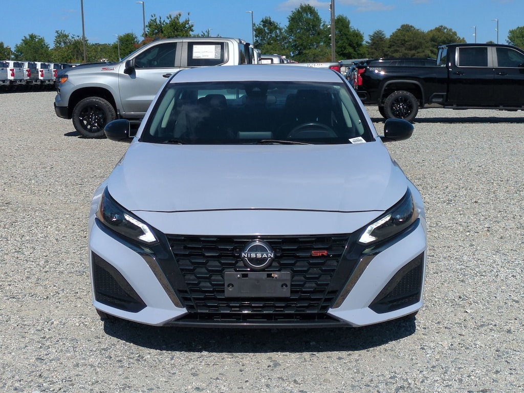 Used 2024 Nissan Altima 2.5 SR Sedan