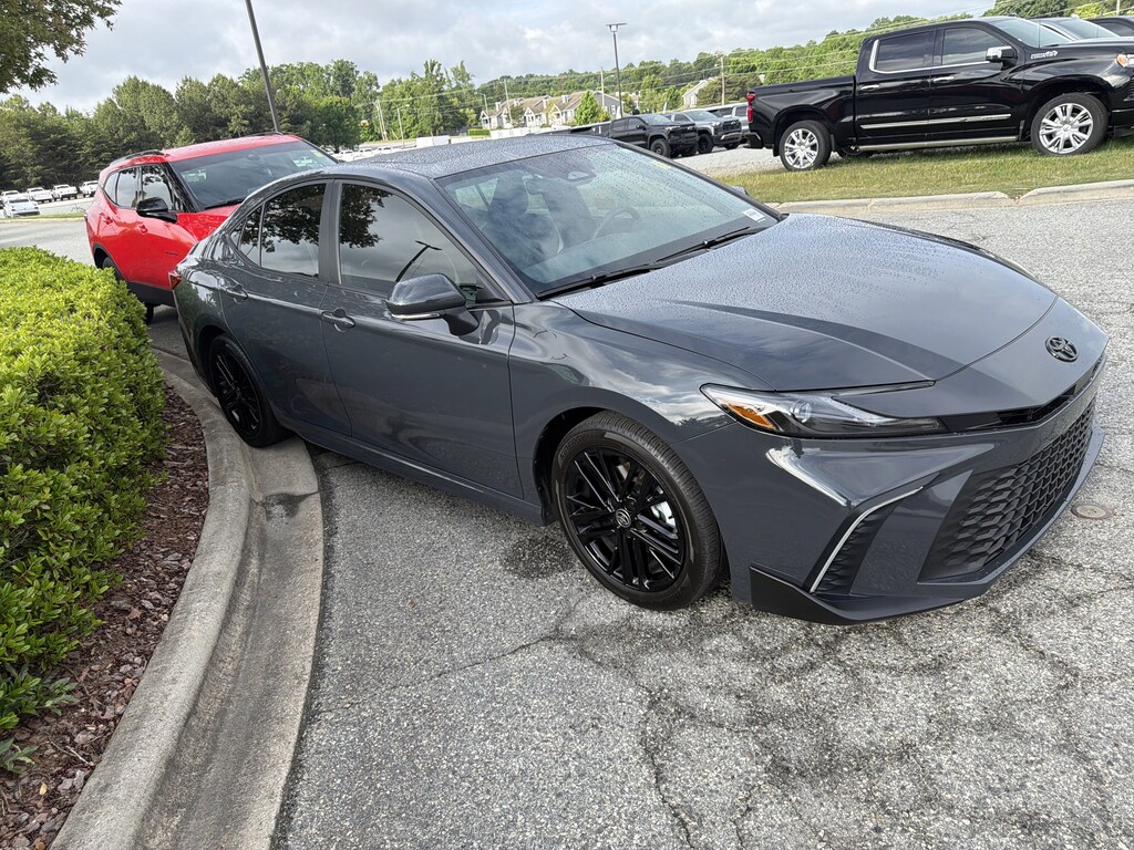 Used 2025 Toyota Camry SE Sedan