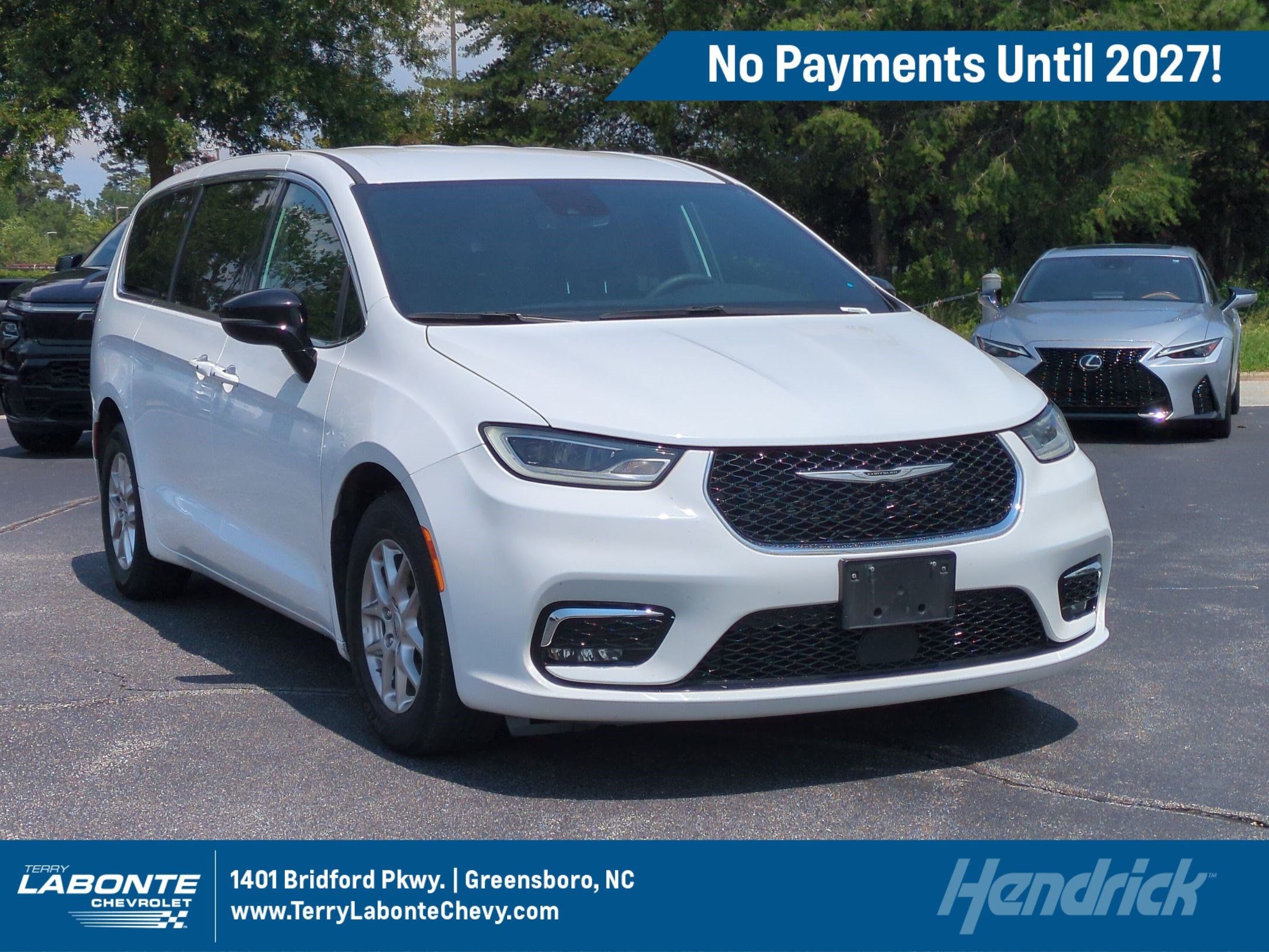 2025 Chrysler Pacifica Select