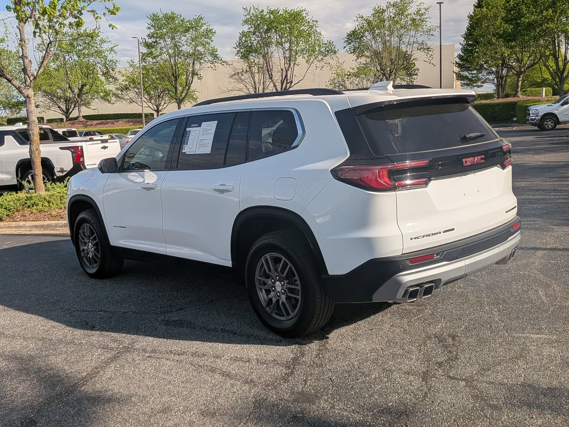 2025 GMC Acadia AWD Elevation photo 6