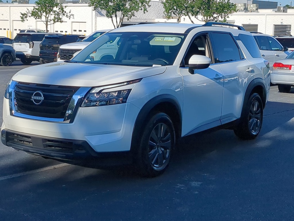 Used 2025 Nissan Pathfinder SV SUV