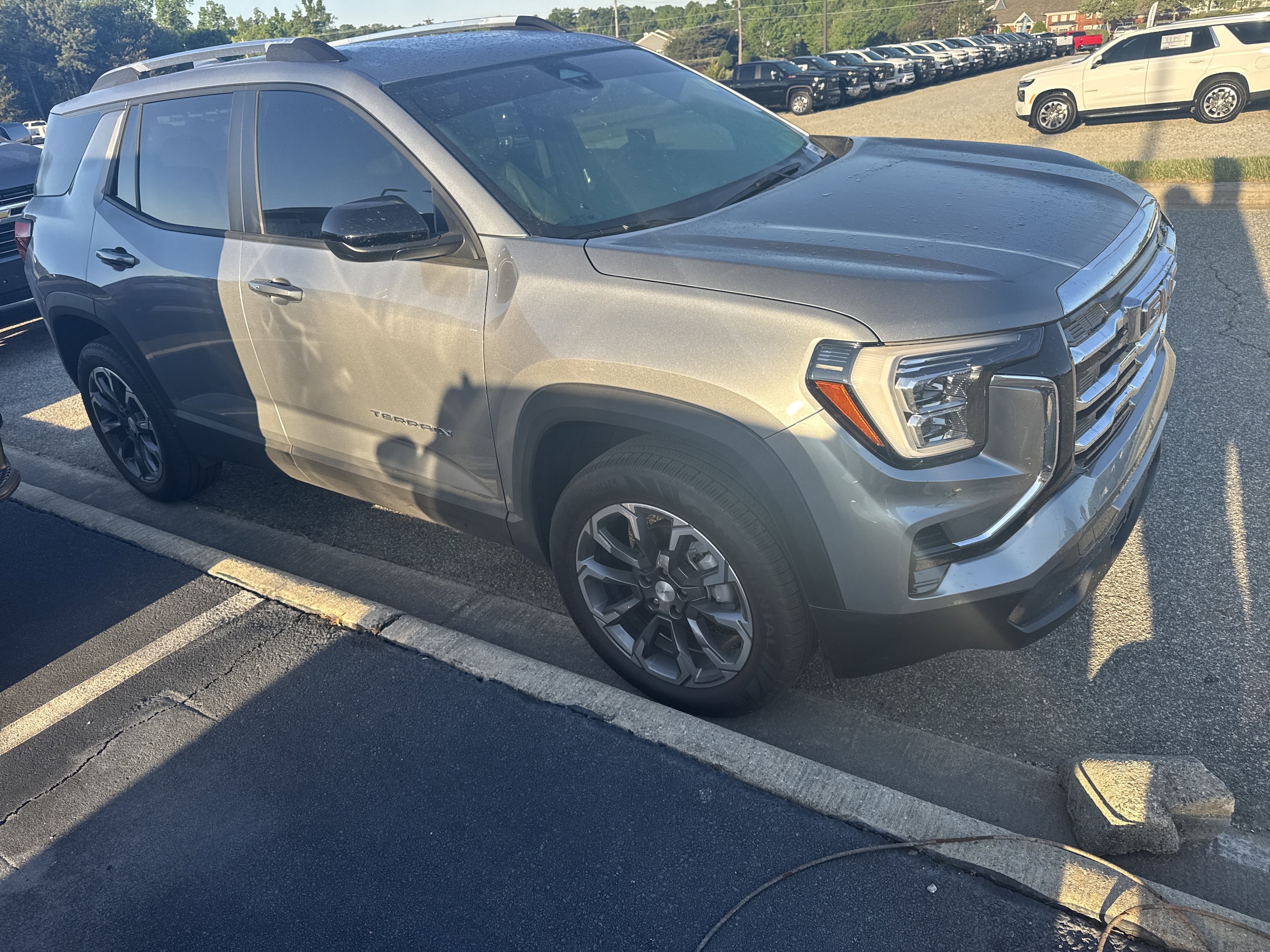 2025 GMC Terrain AWD Elevation photo 2