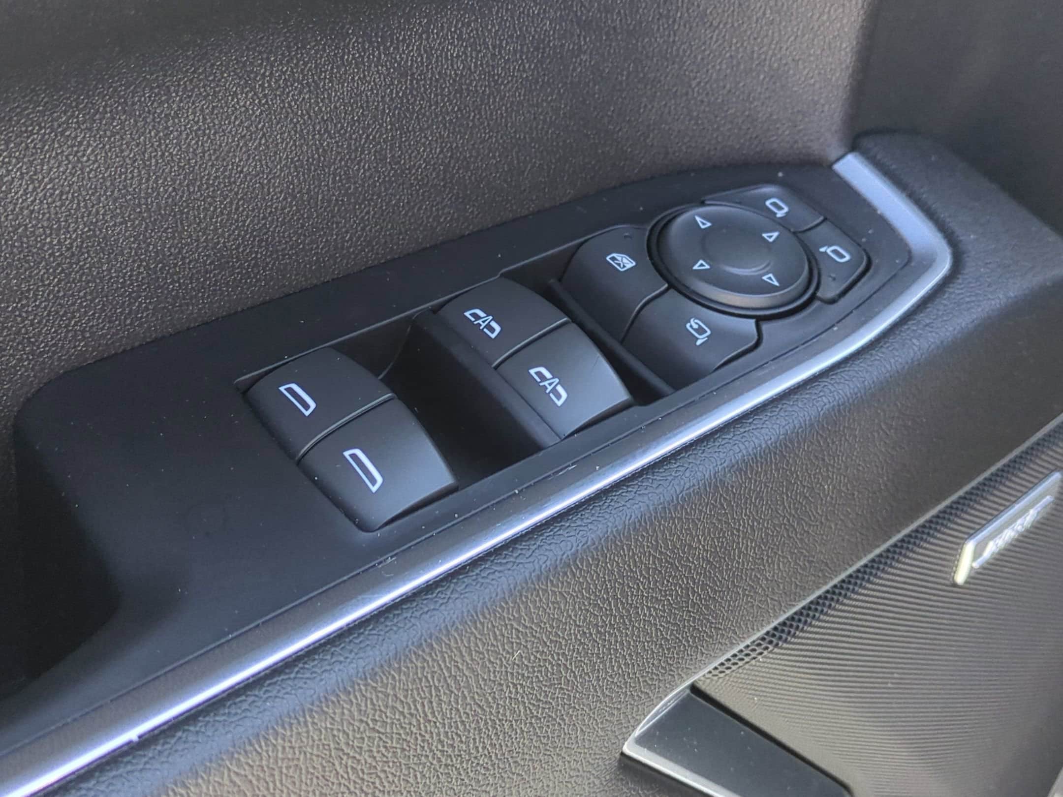 2023 GMC Sierra 1500 SLT - Photo 15