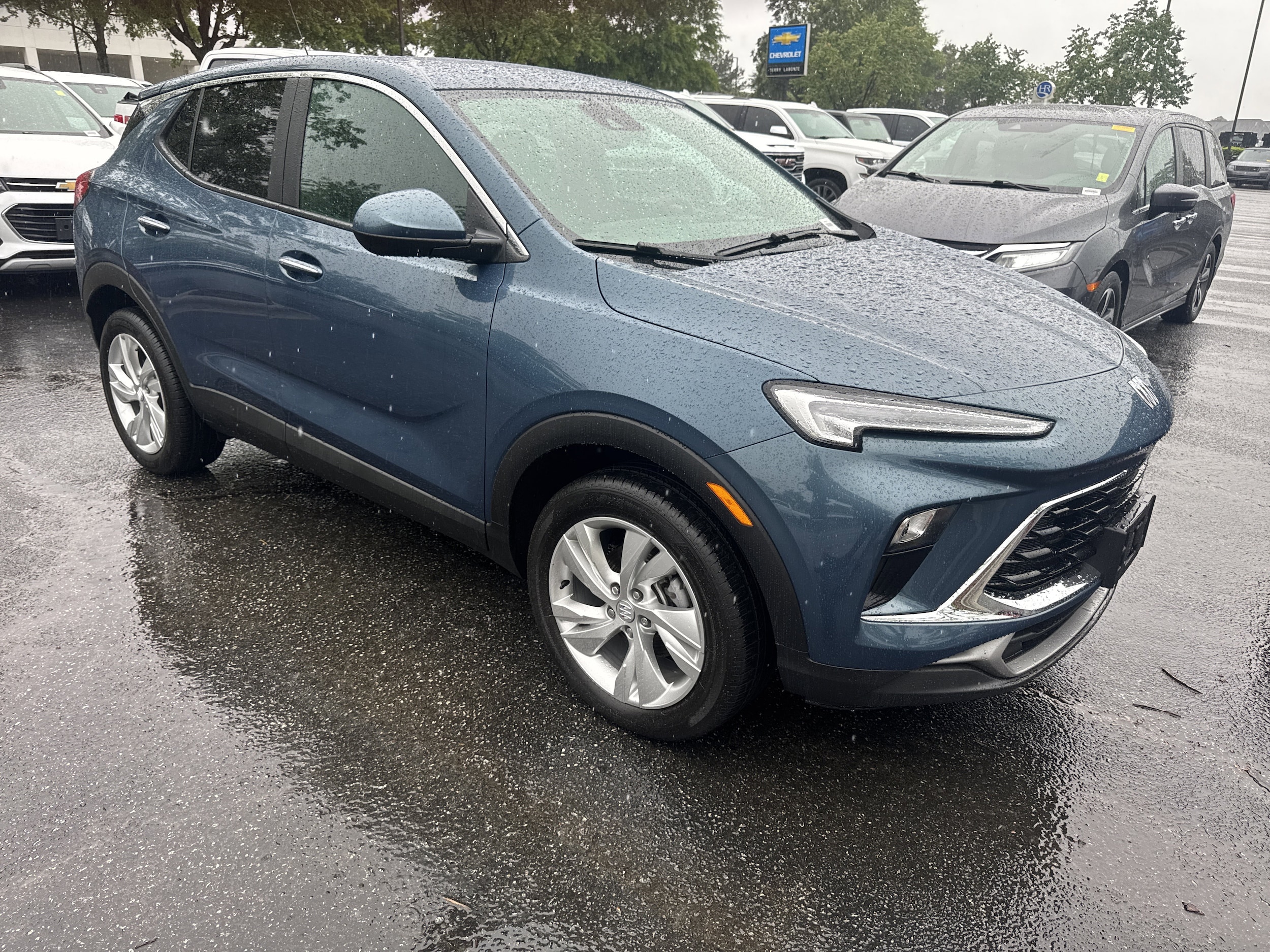 2024 Buick Encore GX Preferred photo 2