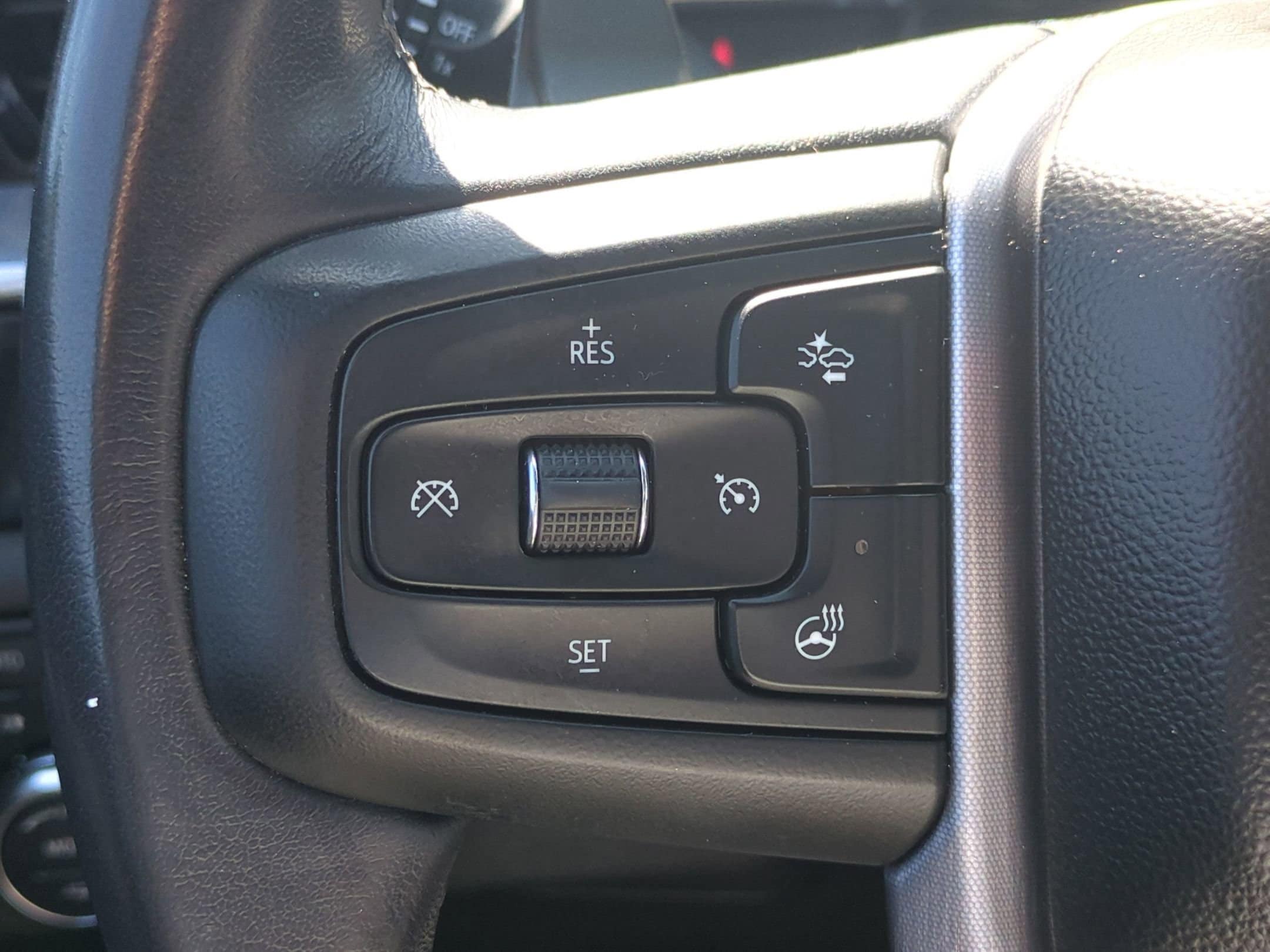 2023 GMC Sierra 1500 SLT - Photo 19
