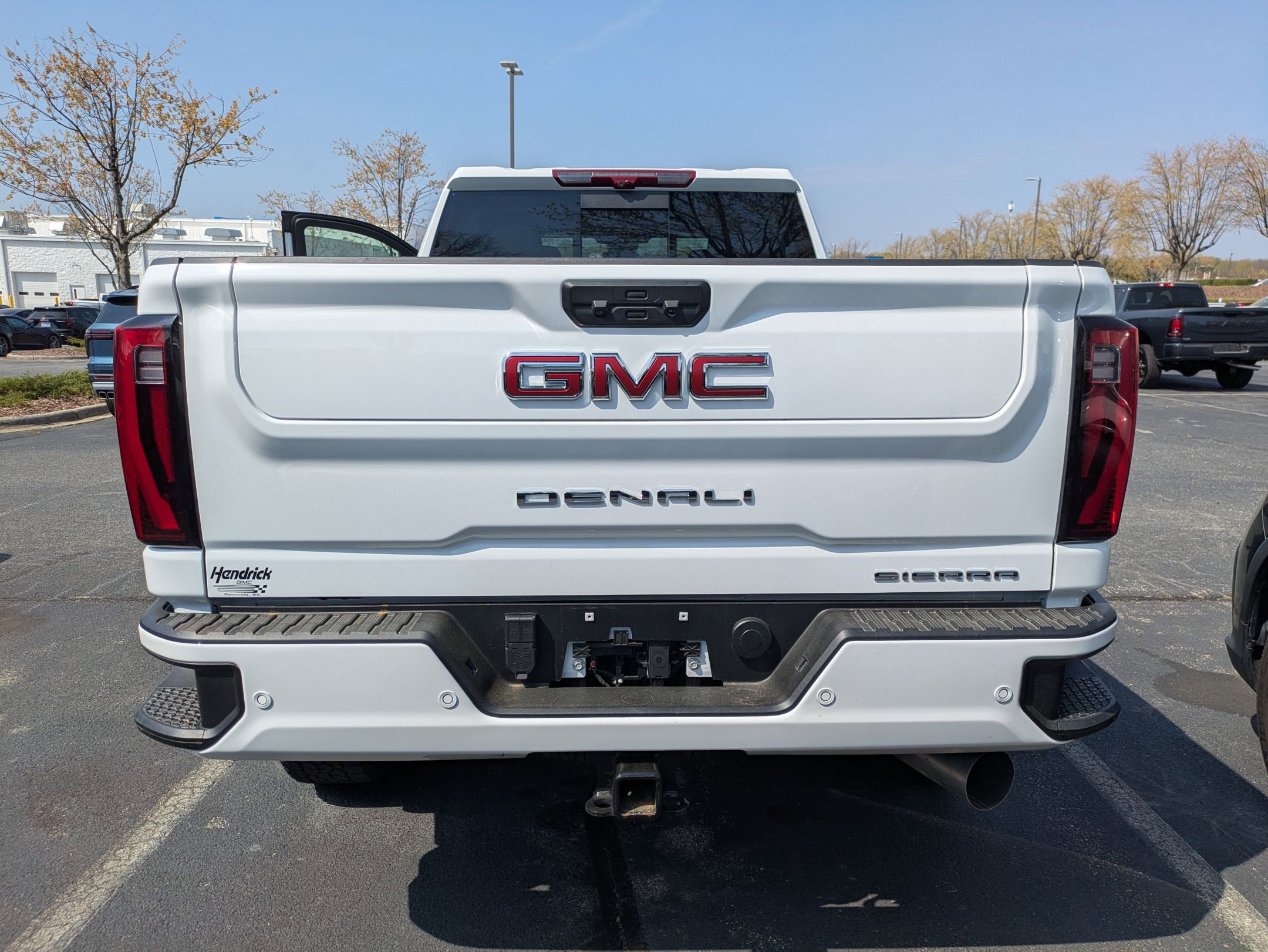 2026 GMC Sierra 2500HD Denali photo 3