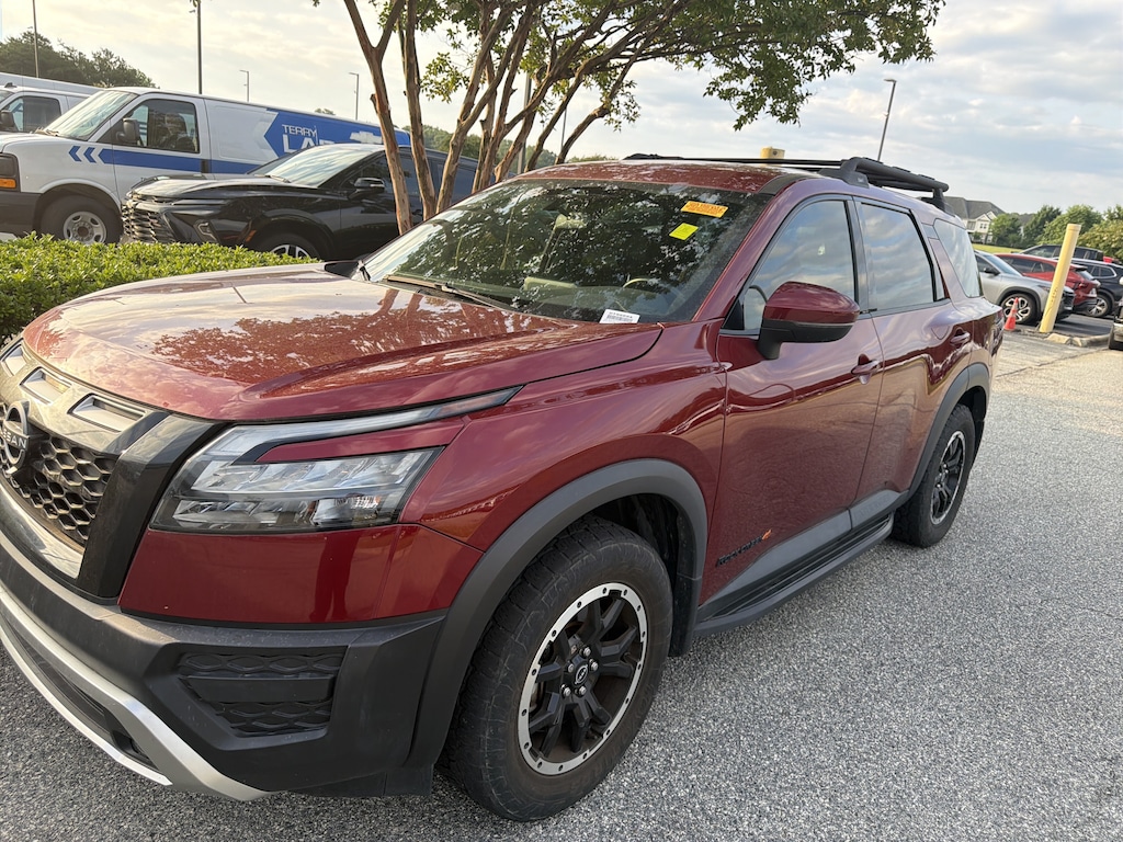 Used 2023 Nissan Pathfinder SUV