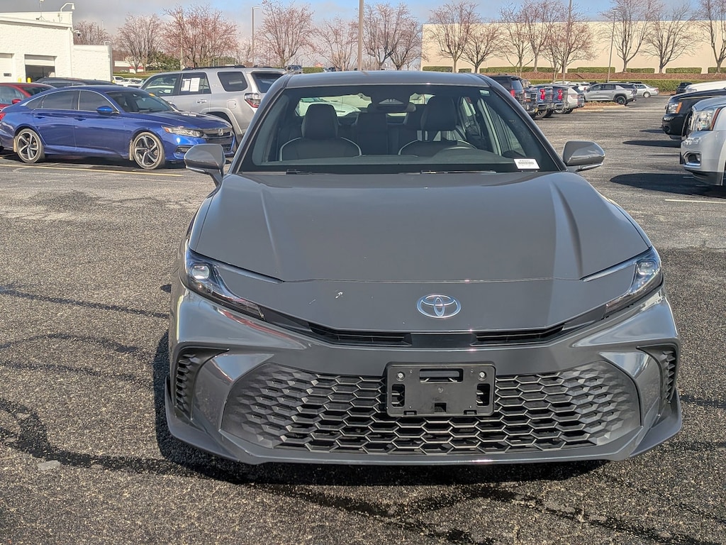 Used 2025 Toyota Camry SE Sedan